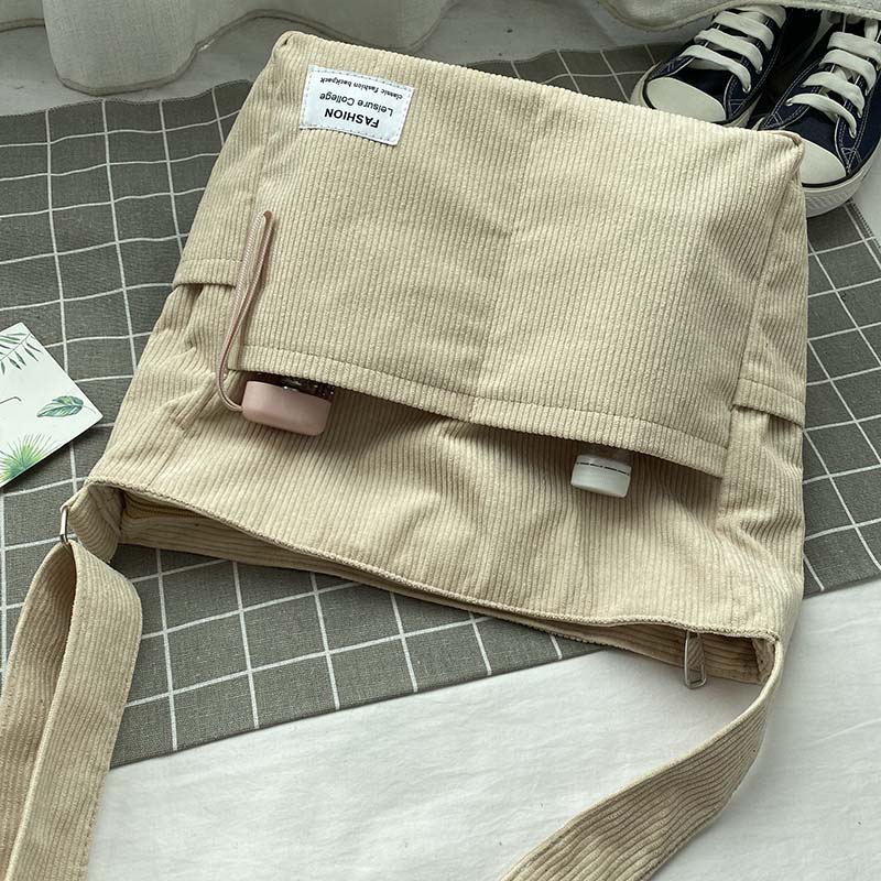 Sac bandoulière en velours côtelé