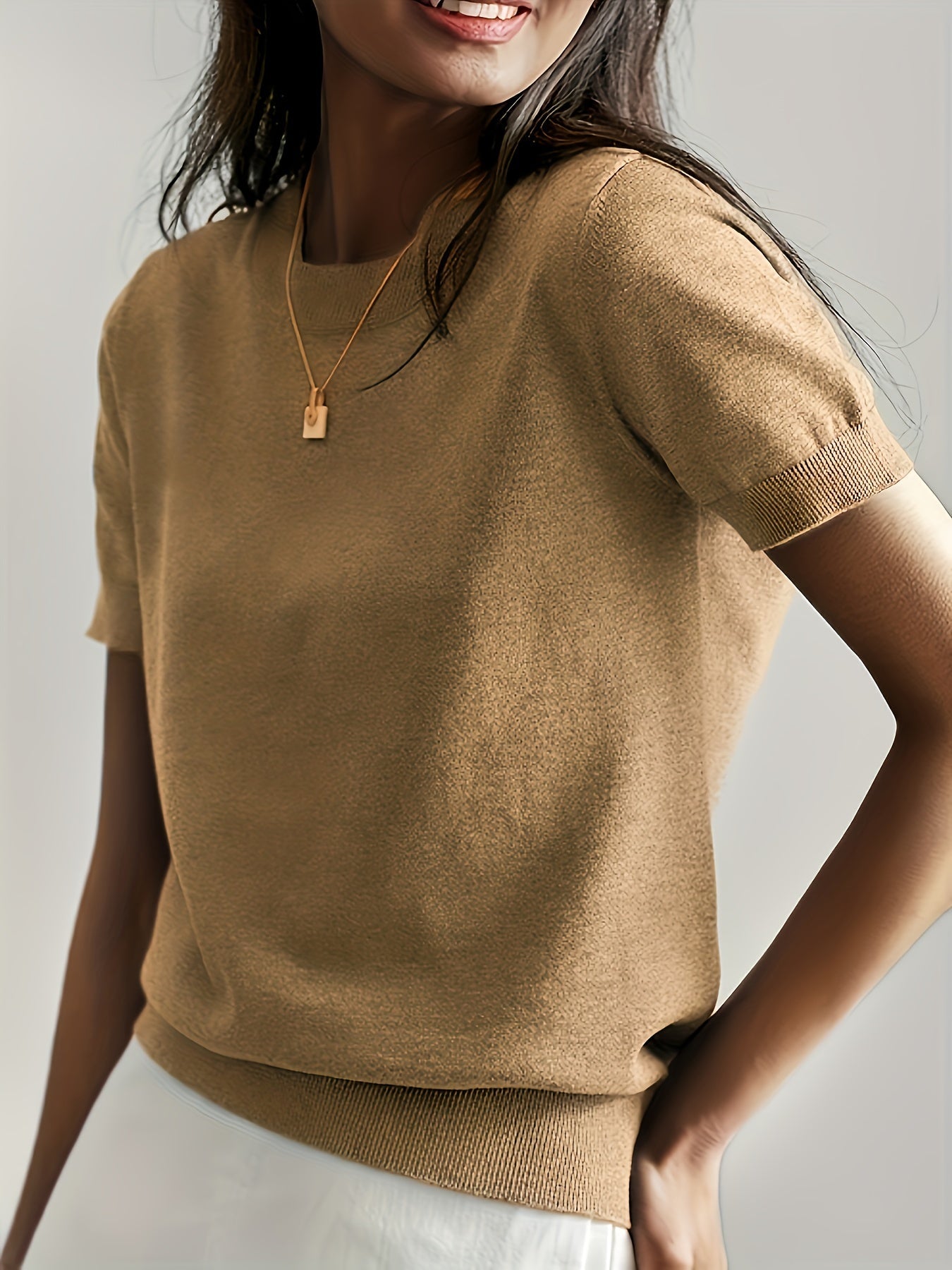 Haut en tricot classique à manches courtes pour femme