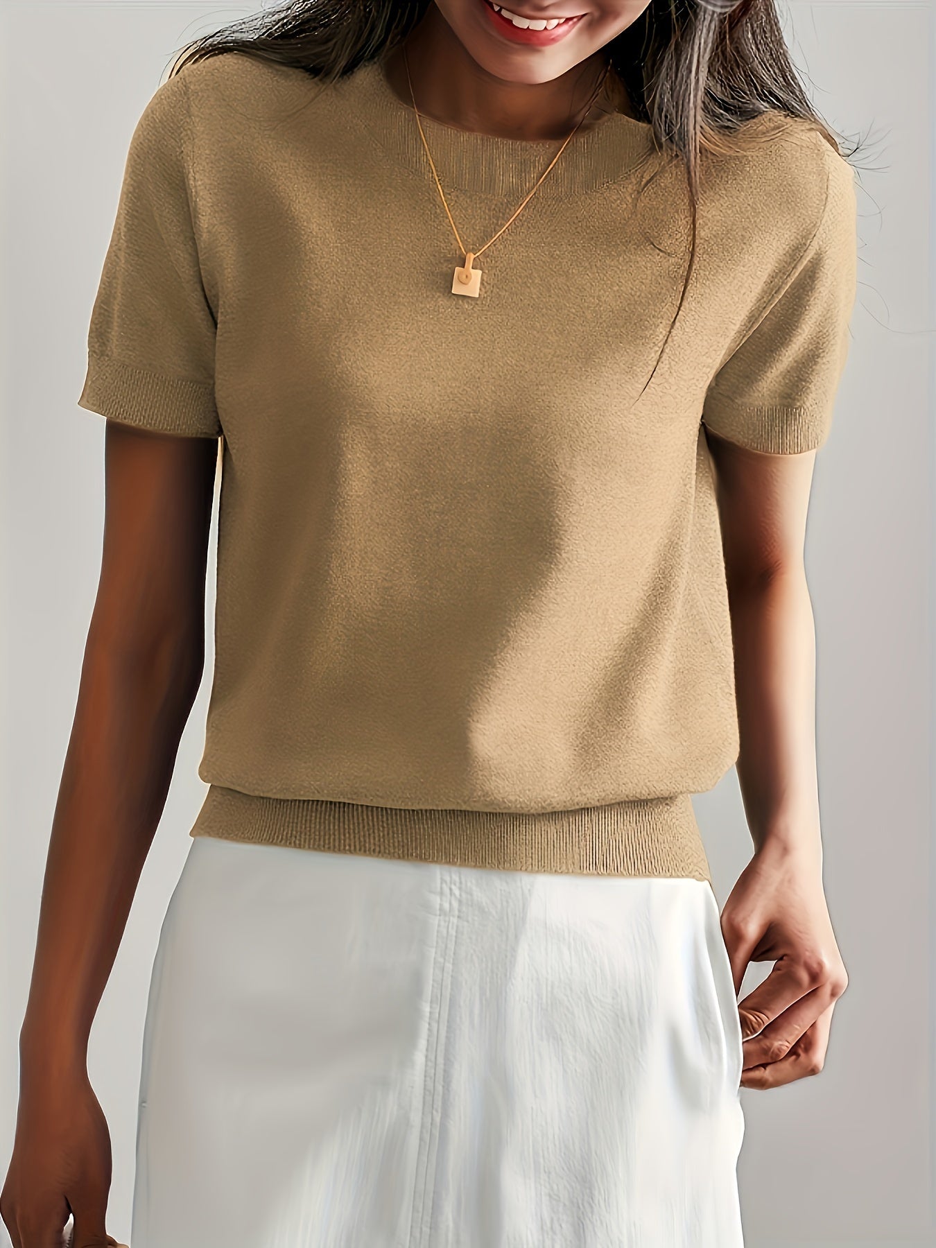 Haut en tricot classique à manches courtes pour femme