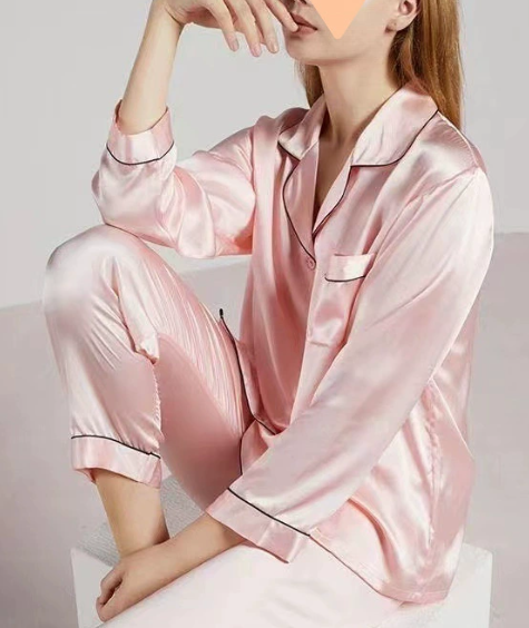 Pyjama satin femme manches longues – Ensemble confortable et élégant pour la nuit