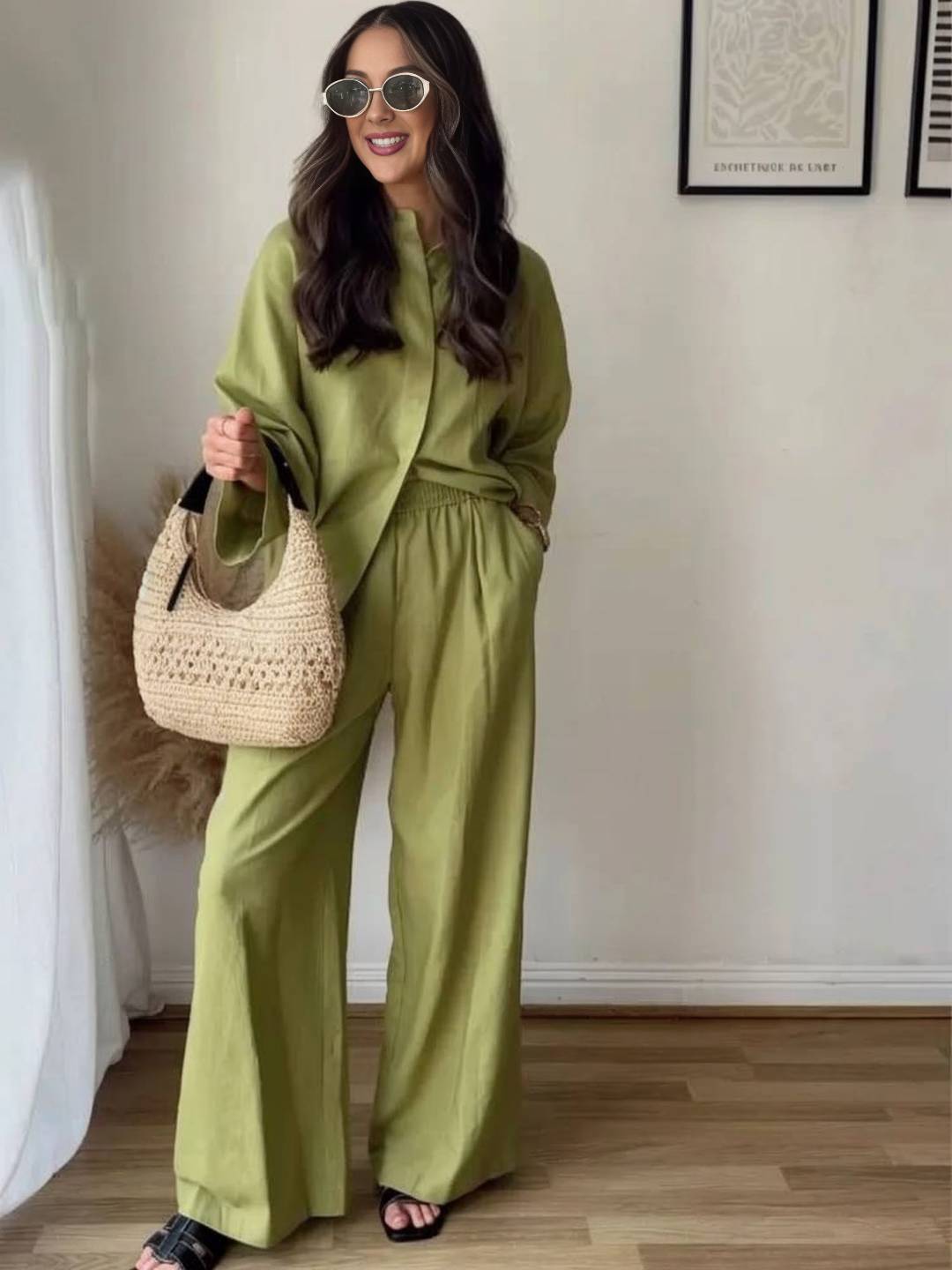 Ensemble chemise ample et pantalon large en matière légère
