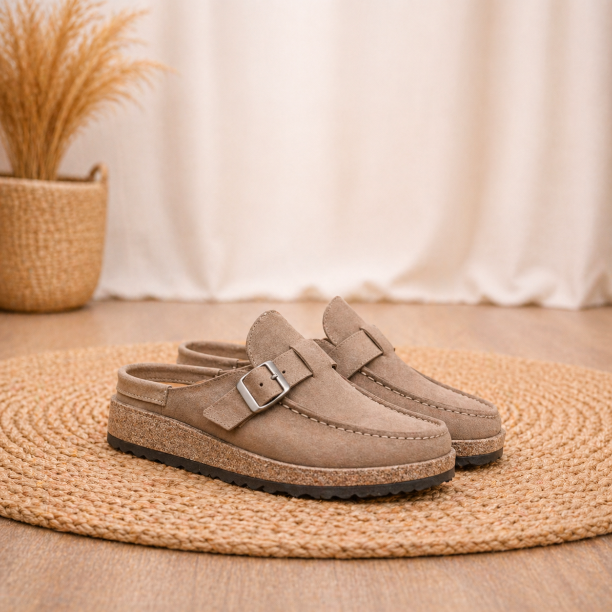 Women's buckle mule moccasins - Comfortable and modern