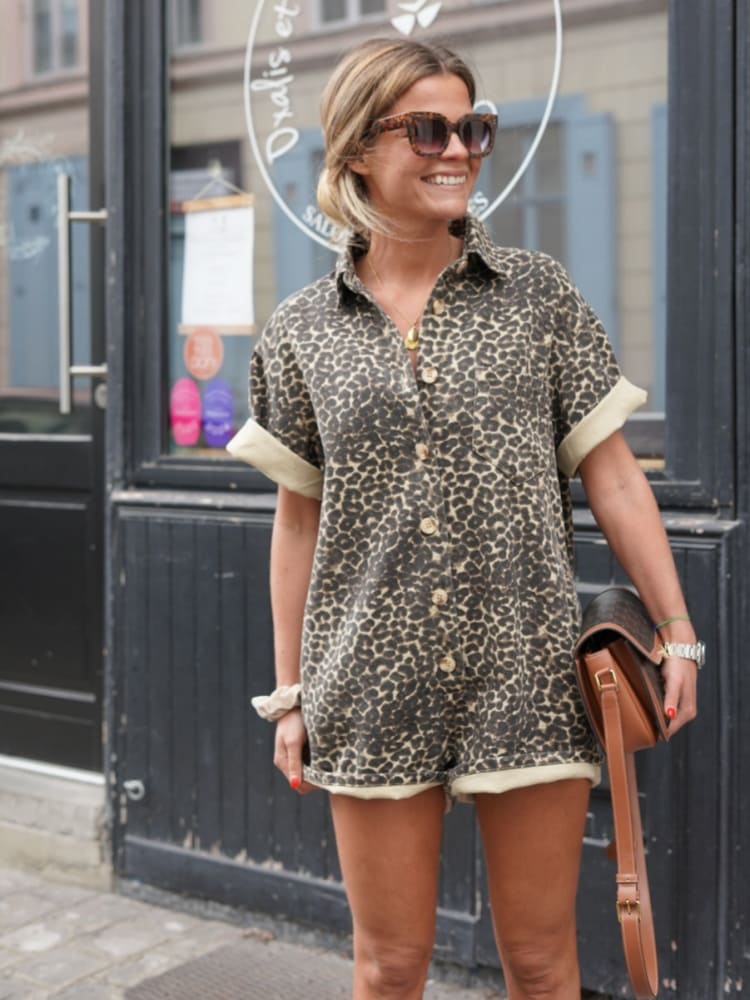 Combinaison Courte Imprimée Léopard Femme – Décontractée Boutonnée Légère