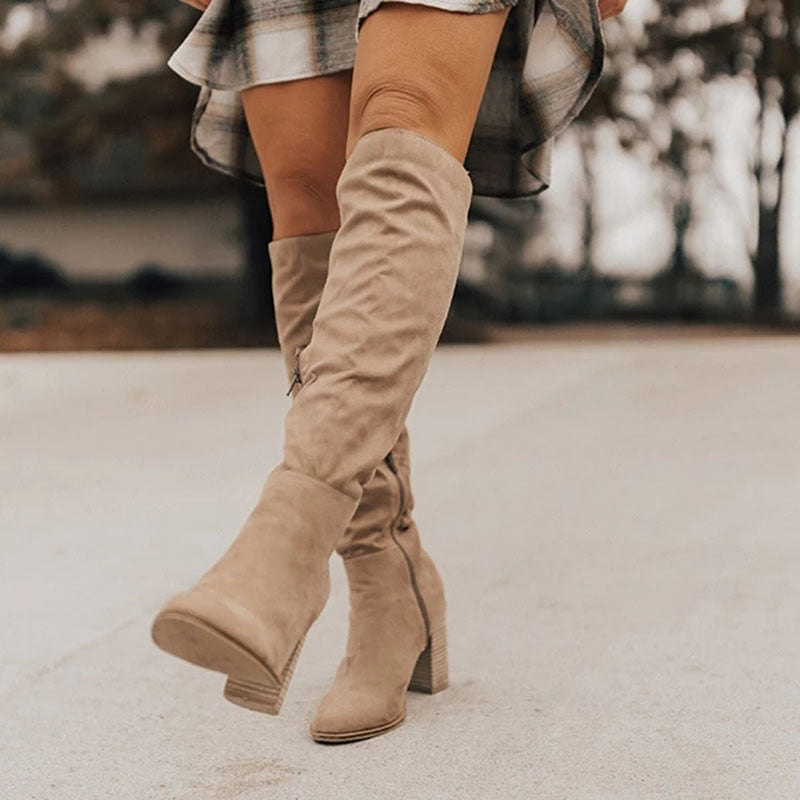 Bottes élégantes à talons hauts en daim jusqu’au genou pour femmes
