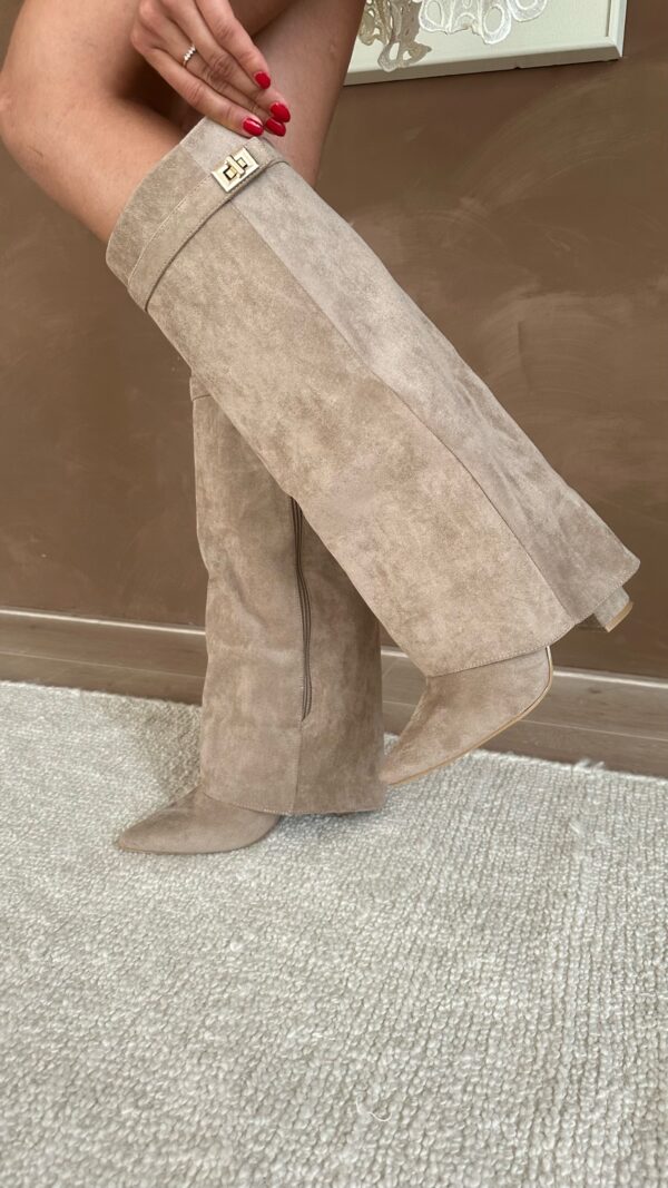 Bottes hautes femme à talons – Design élégant avec détail doré