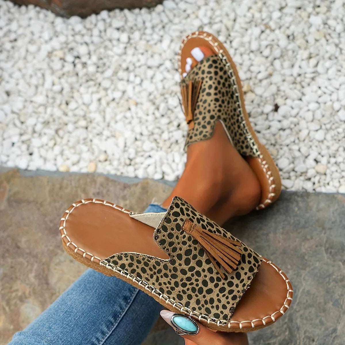 Sandales femme imprime leopard - Audacieuses et confortables