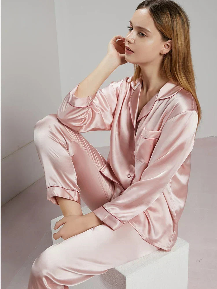 Pyjama satin femme manches longues – Ensemble confortable et élégant pour la nuit