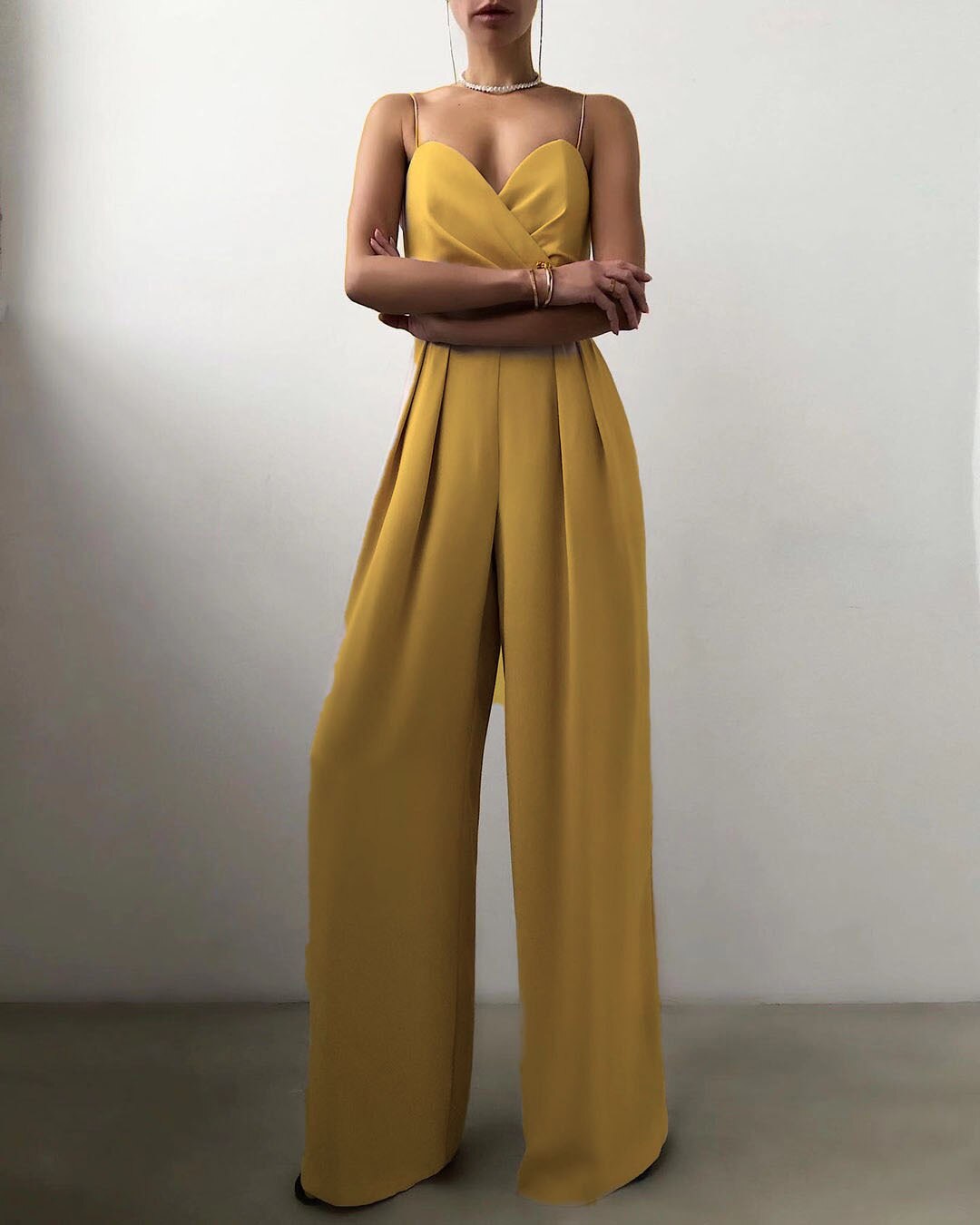 Women's thin strap jumpsuit - Fluid and elegant
