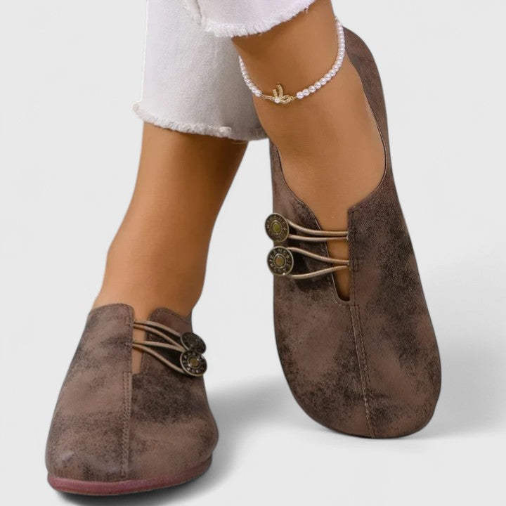 Open women's moccasins – Comfortable and stylish for everyday wear
