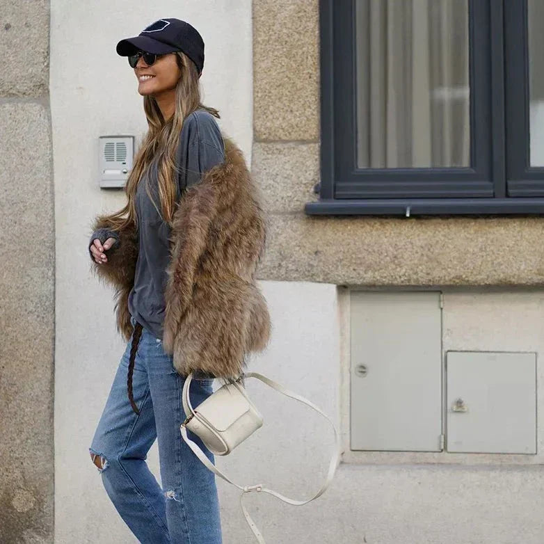 Femme Veste fourrure marron élégante luxueuse – Élégante, polyvalente, confortable