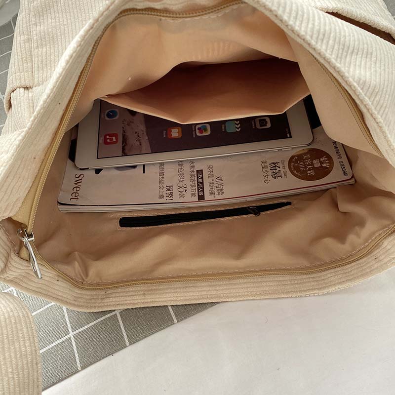 Sac bandoulière en velours côtelé