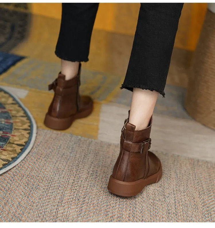 Bottes Femme Marron Vintage et Stylées – Bottines en Cuir à Semelle Plate en Caoutchouc