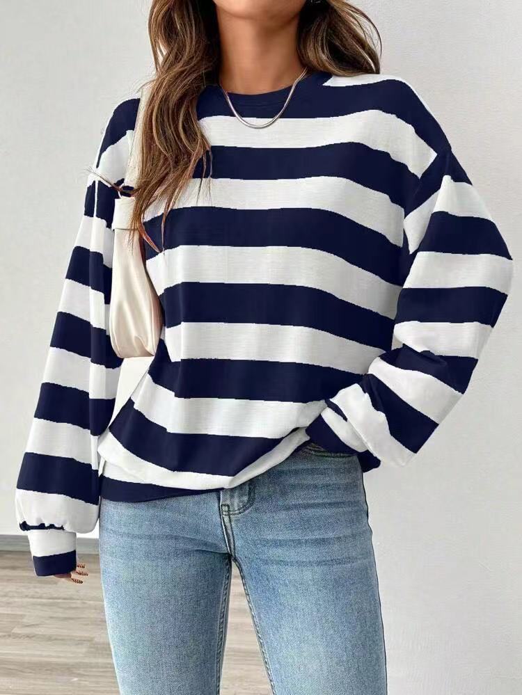 Women's striped long-sleeve top - Casual and modern