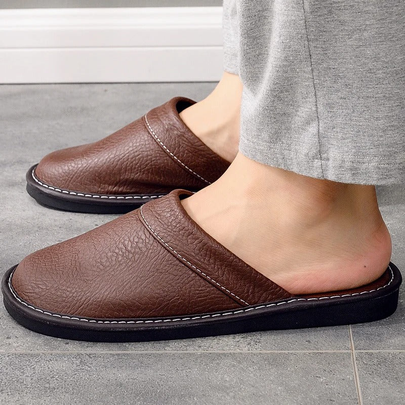 Chaussons confortables en cuir vegan – Luxe et détente
