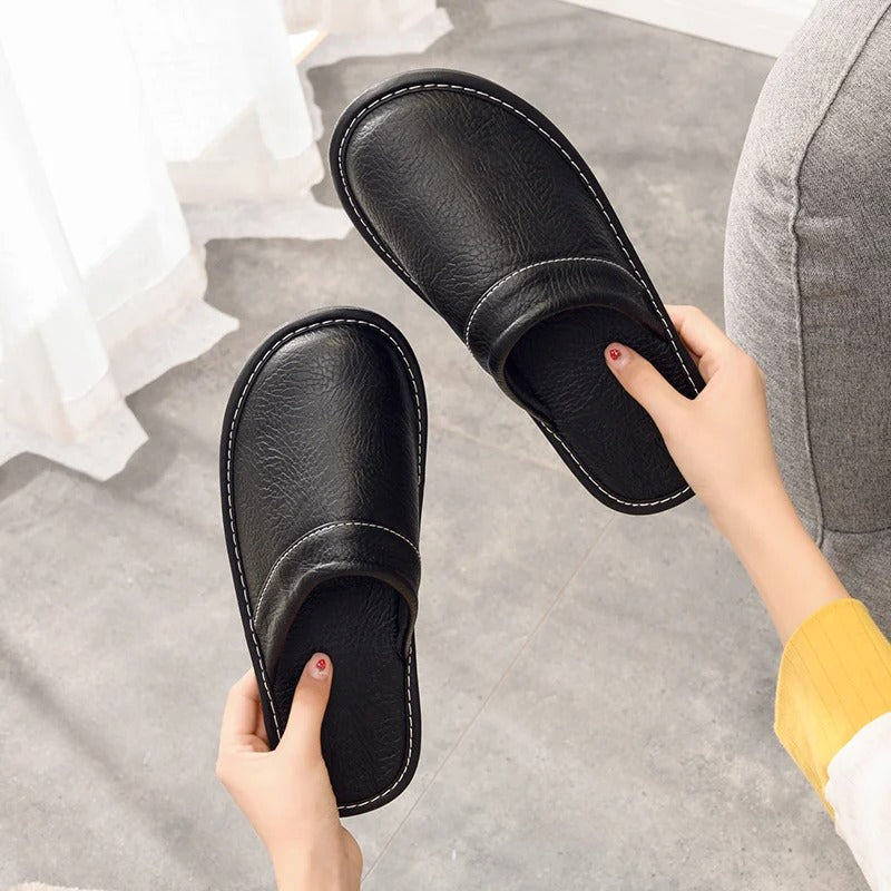 Chaussons confortables en cuir vegan – Luxe et détente