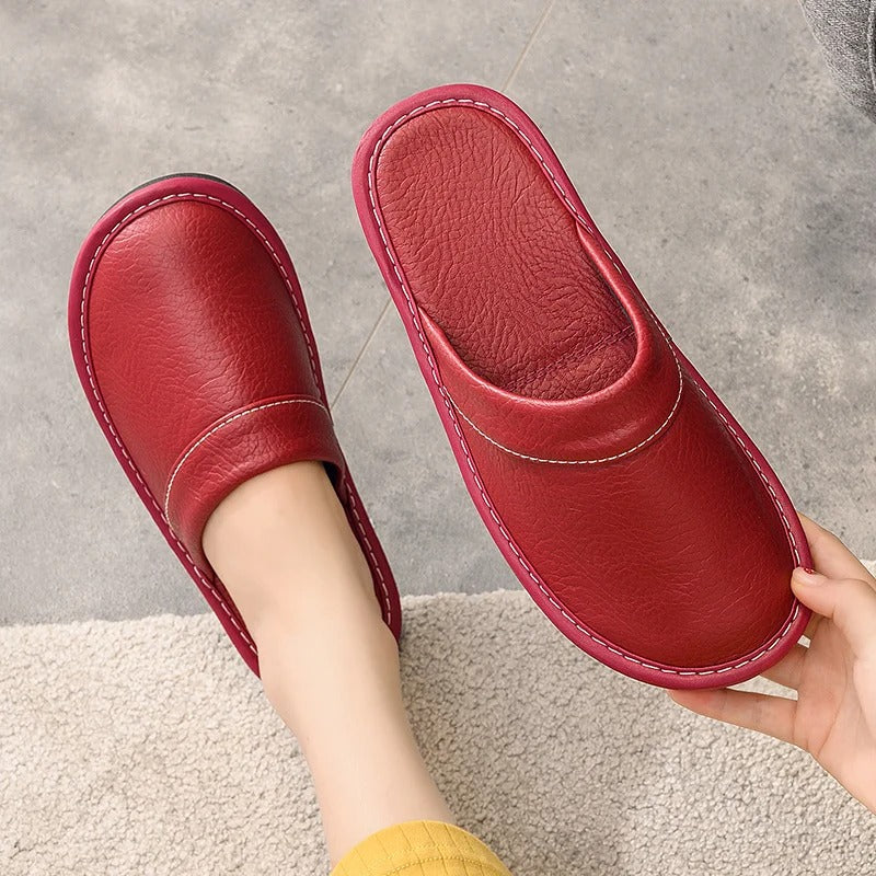 Chaussons confortables en cuir vegan – Luxe et détente