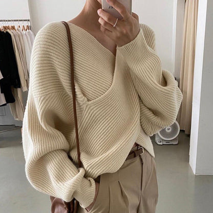 Women's cross-knit sweater - Elegant and comfortable