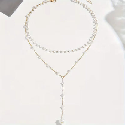Necklace with faux pearls - Delicate and feminine