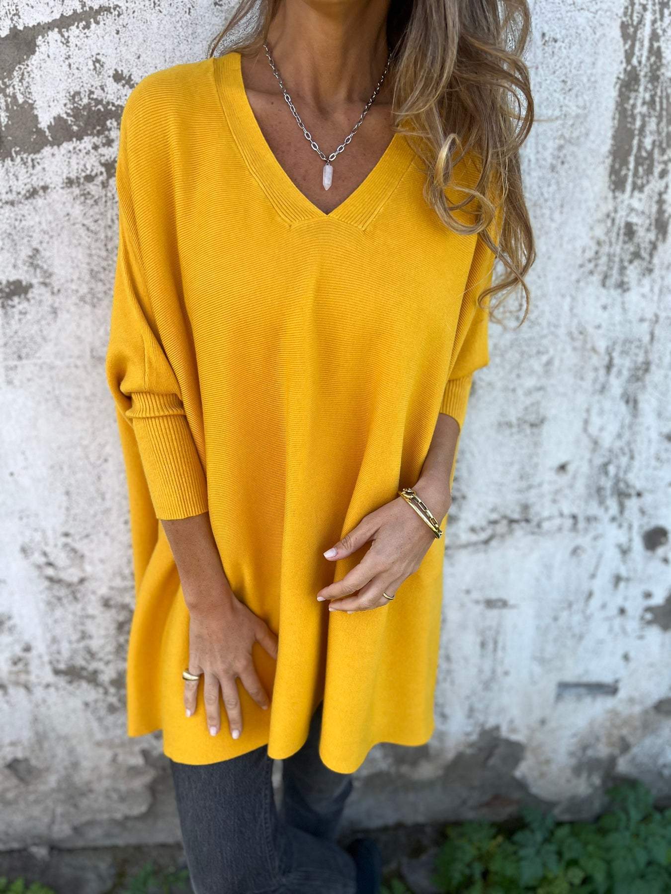 Pull Femme Oversize À Col V Tricoté en Noir