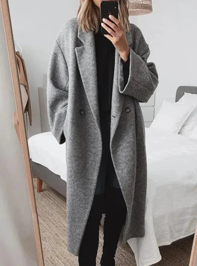 Abrigo largo de corte relajado para mujer - Elegante y versátil