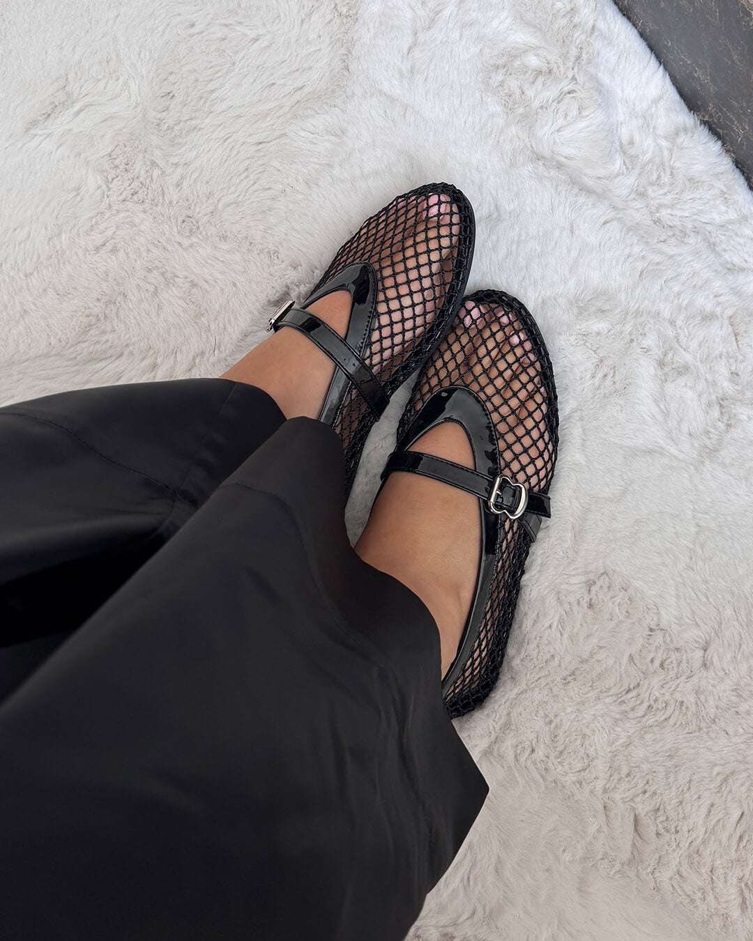 Women's breathable mesh ballerinas with leather-effect details - Elegant and lightweight