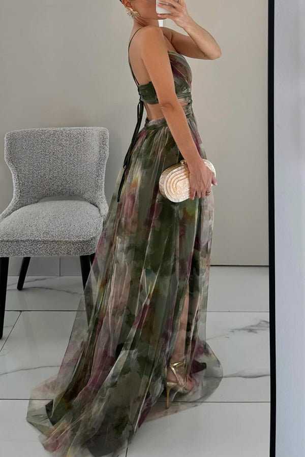 Robe longue élégante avec imprimé et laçage raffiné pour un look chic