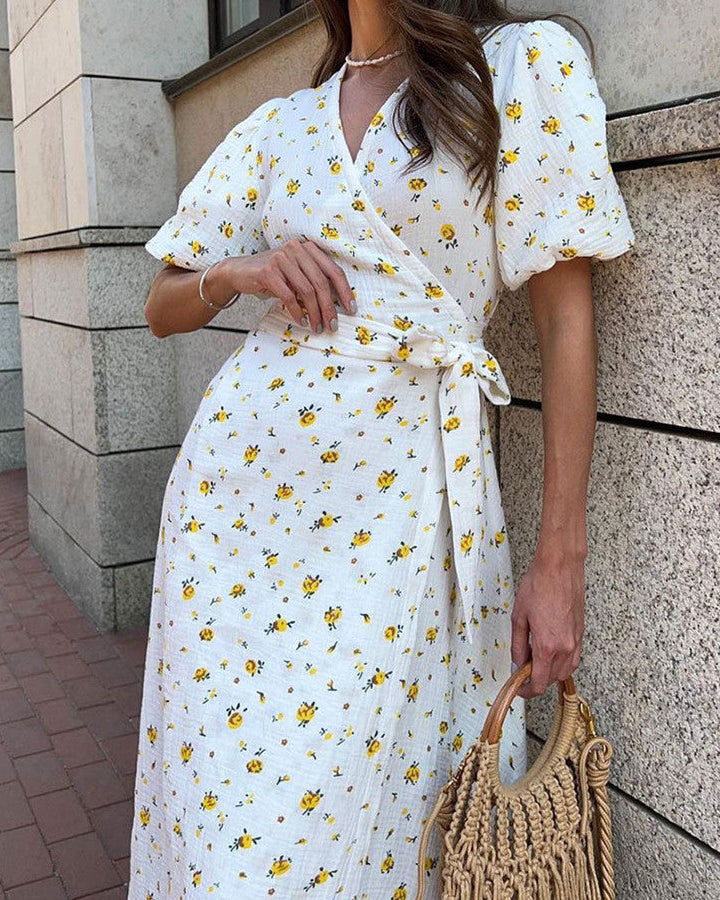 Robe longue fleurie femme – Col V et lien à nouer sur le devant