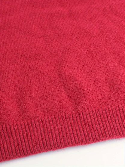 Women's ribbed sweater with striped cuffs - Modern and comfortable