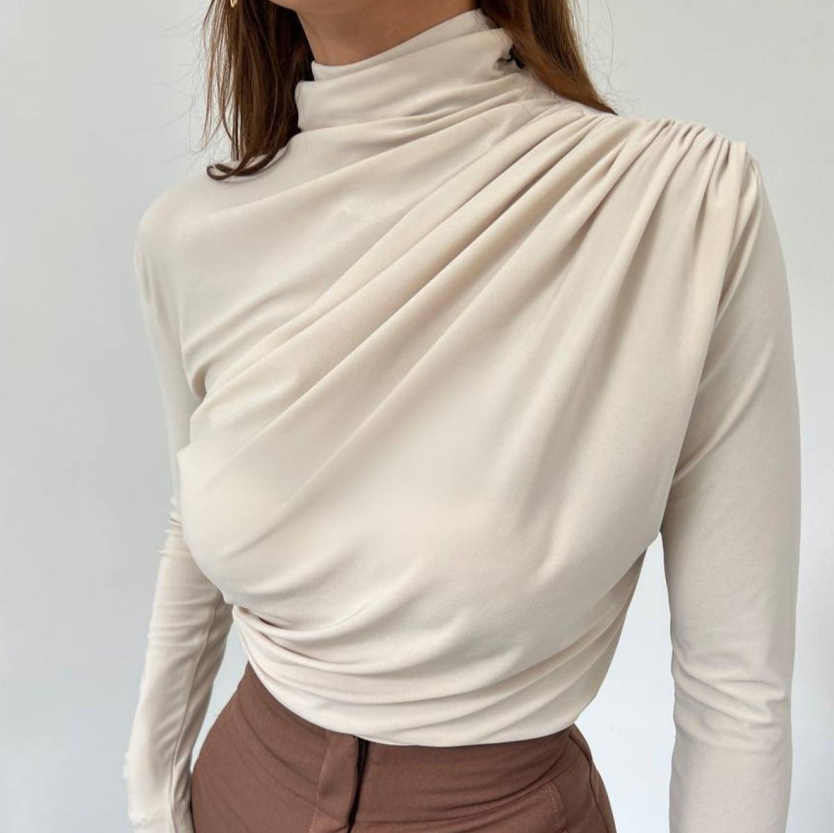 Women's long-sleeved base layer top - Simple and soft