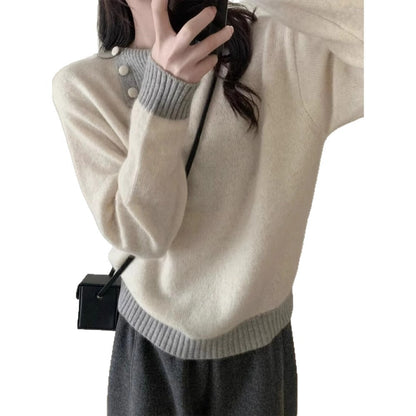 Soft women's knit top - Elegant and versatile