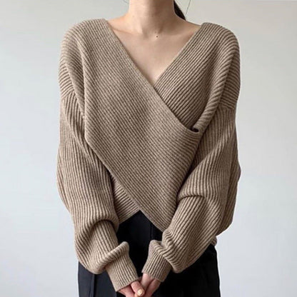 Women's cross-knit sweater - Elegant and comfortable