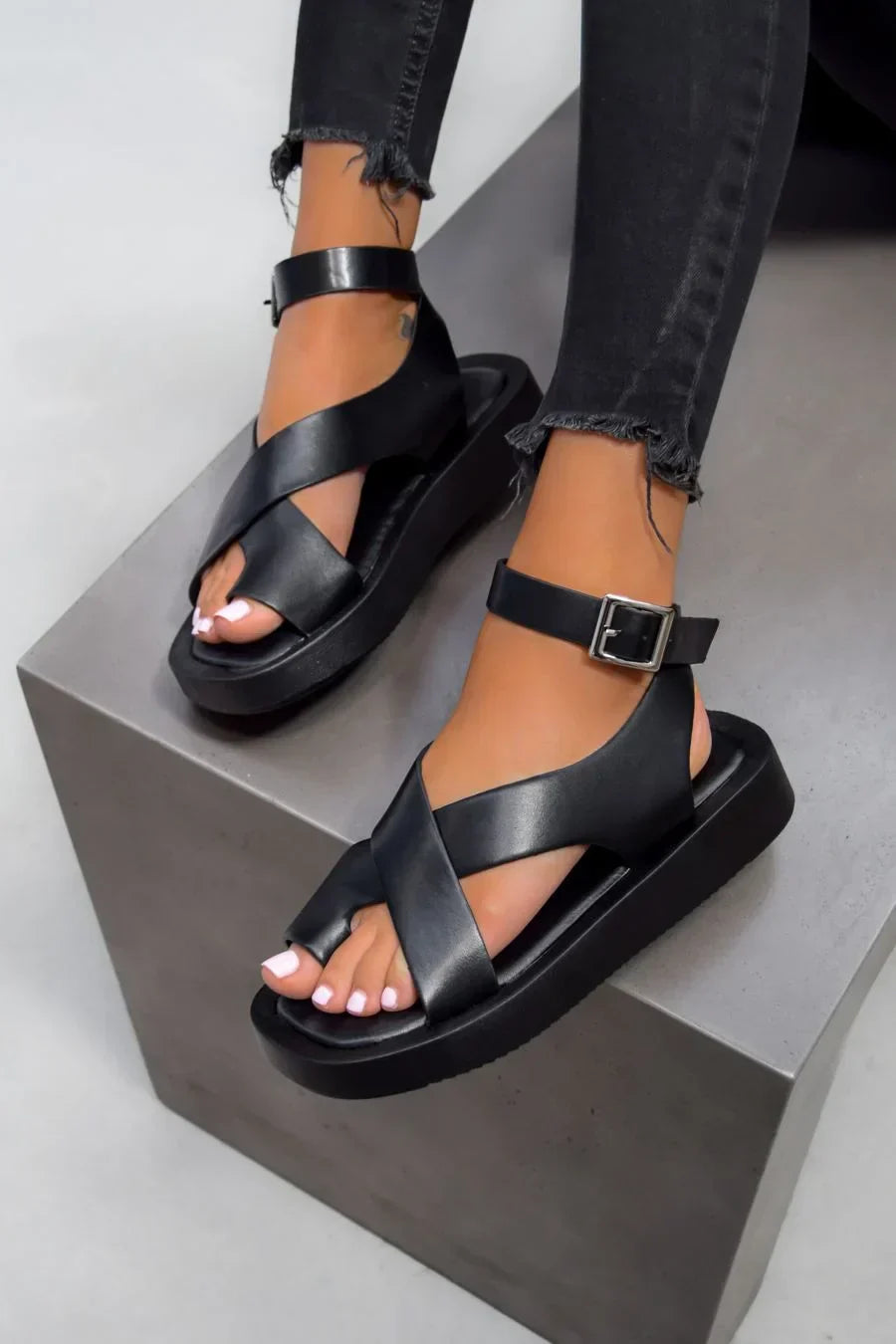 Sandales gladiateur à semelle épaisse premium élégantes femmes – Chaussures d’été durables confortables et de soutien