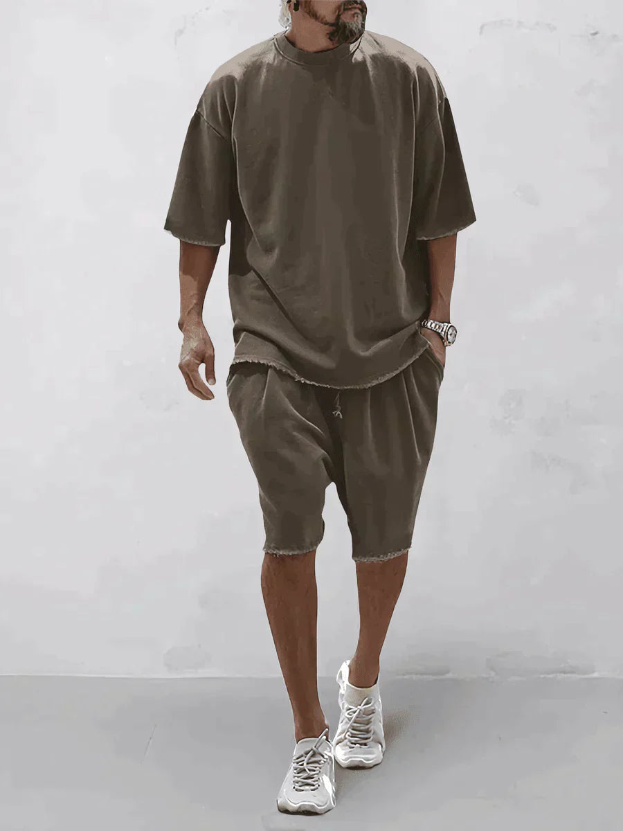Lightweight Men's Summer Set – Comfortable and Modern Casual Outfit