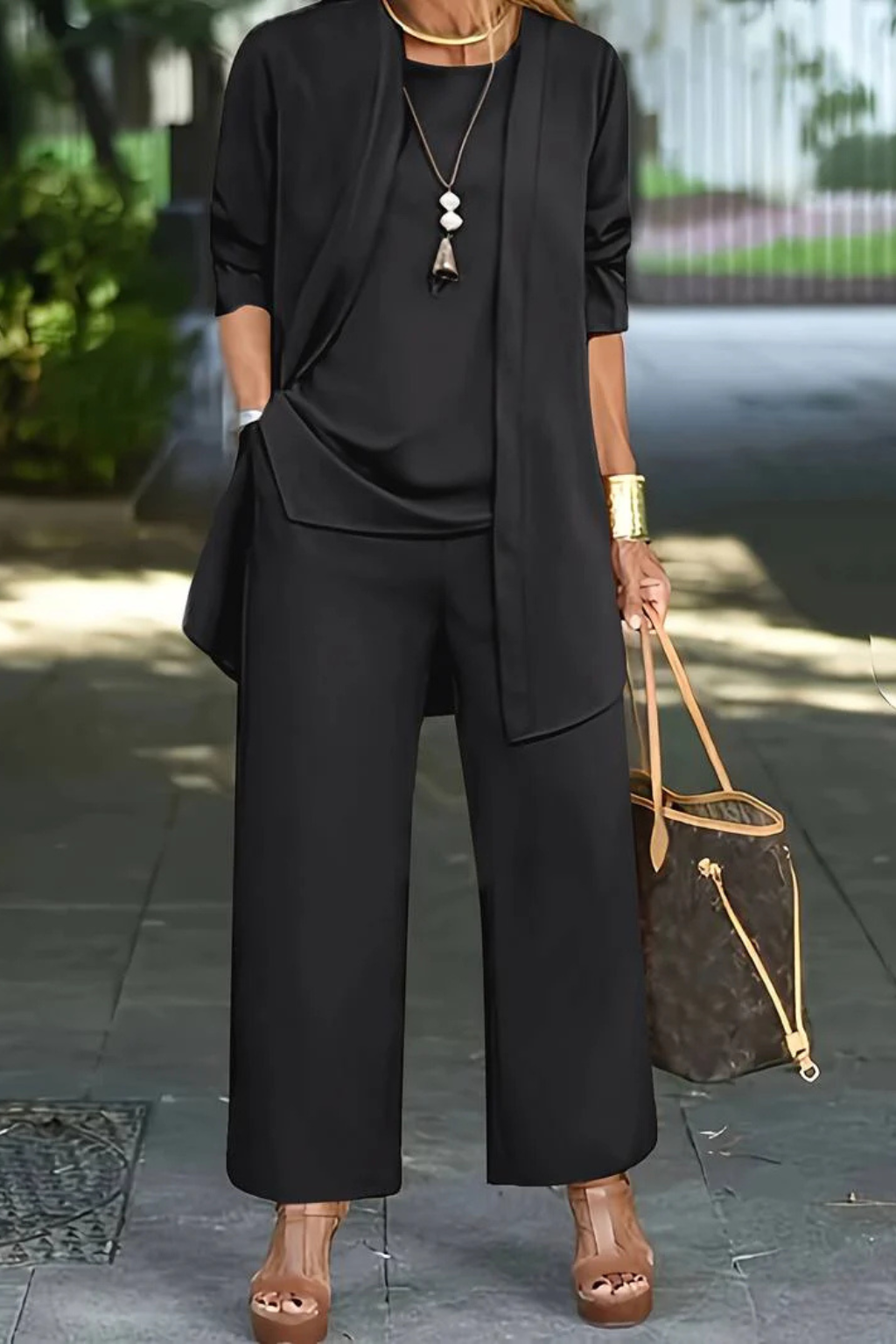 Ensemble trois pièces élégant pour femme – Style chic et sophistiqué pour les soirées d'affaires