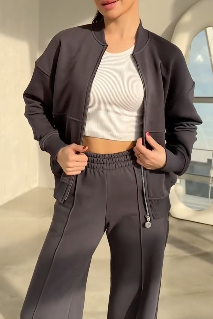 Trendy Casual Two-Piece Set for Women – Oversized Zip-Up Sweatshirt and Jogging Pants