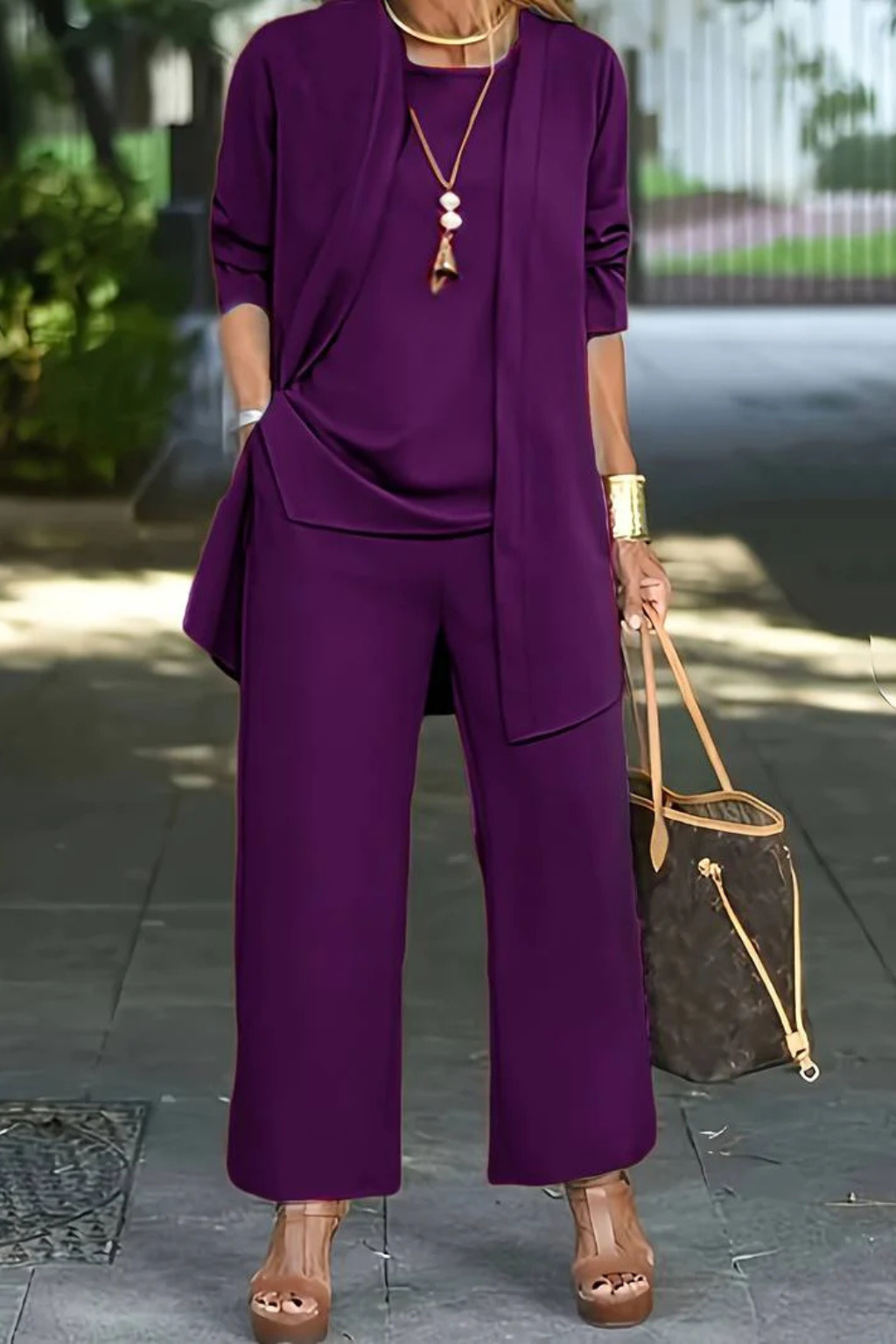 Ensemble trois pièces élégant pour femme – Style chic et sophistiqué pour les soirées d'affaires