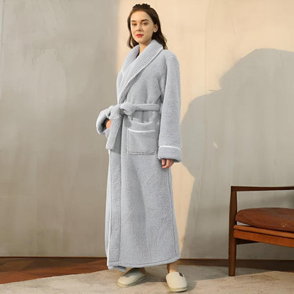 Peignoir de Confort Sherpa Unisexe – Robe de Chambre Douce en Molleton Chaud avec Ceinture et Poches, Vêtement d’Hiver Douillet pour Hommes et Femmes