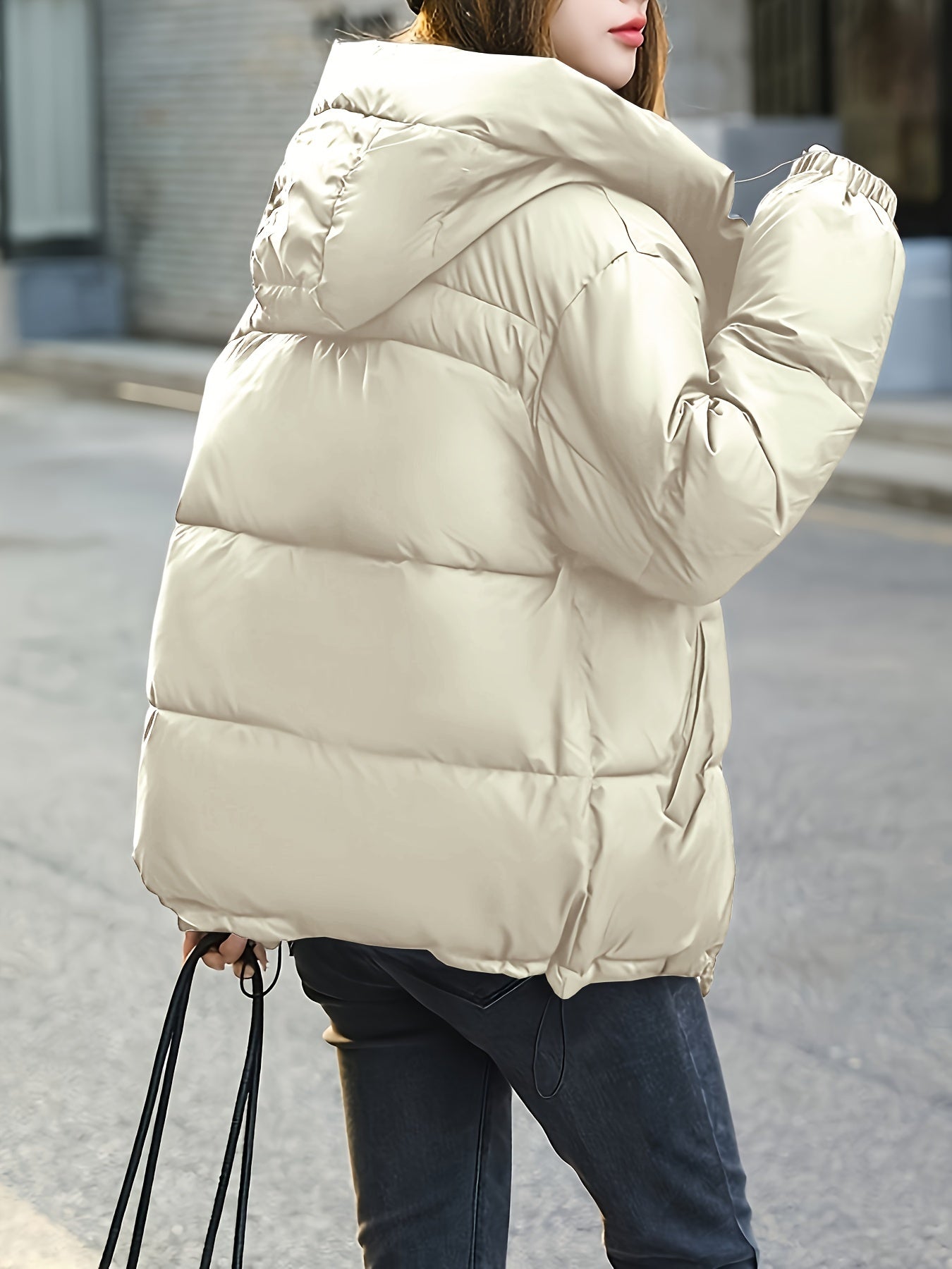 Veste matelassée légère à capuche pour femme – Vêtement d’hiver élégant