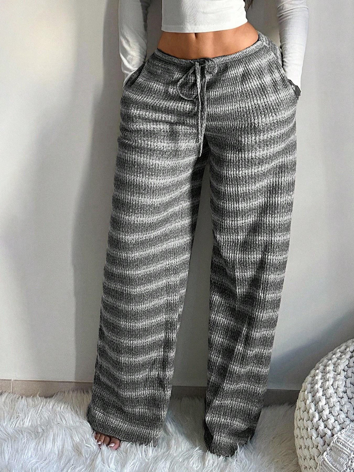 Women's wide-leg striped pants - Flowing and comfortable