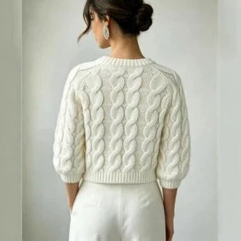 Damebluse i kraftig strik med korte ærmer - Blød og hyggelig