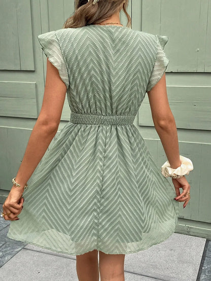 Robe Mini d’Été à Col V pour Femme – Manches Courtes Légères et Taille Élastique