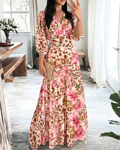 Vestito da donna aderente con volant sovrapposti e maniche 3/4