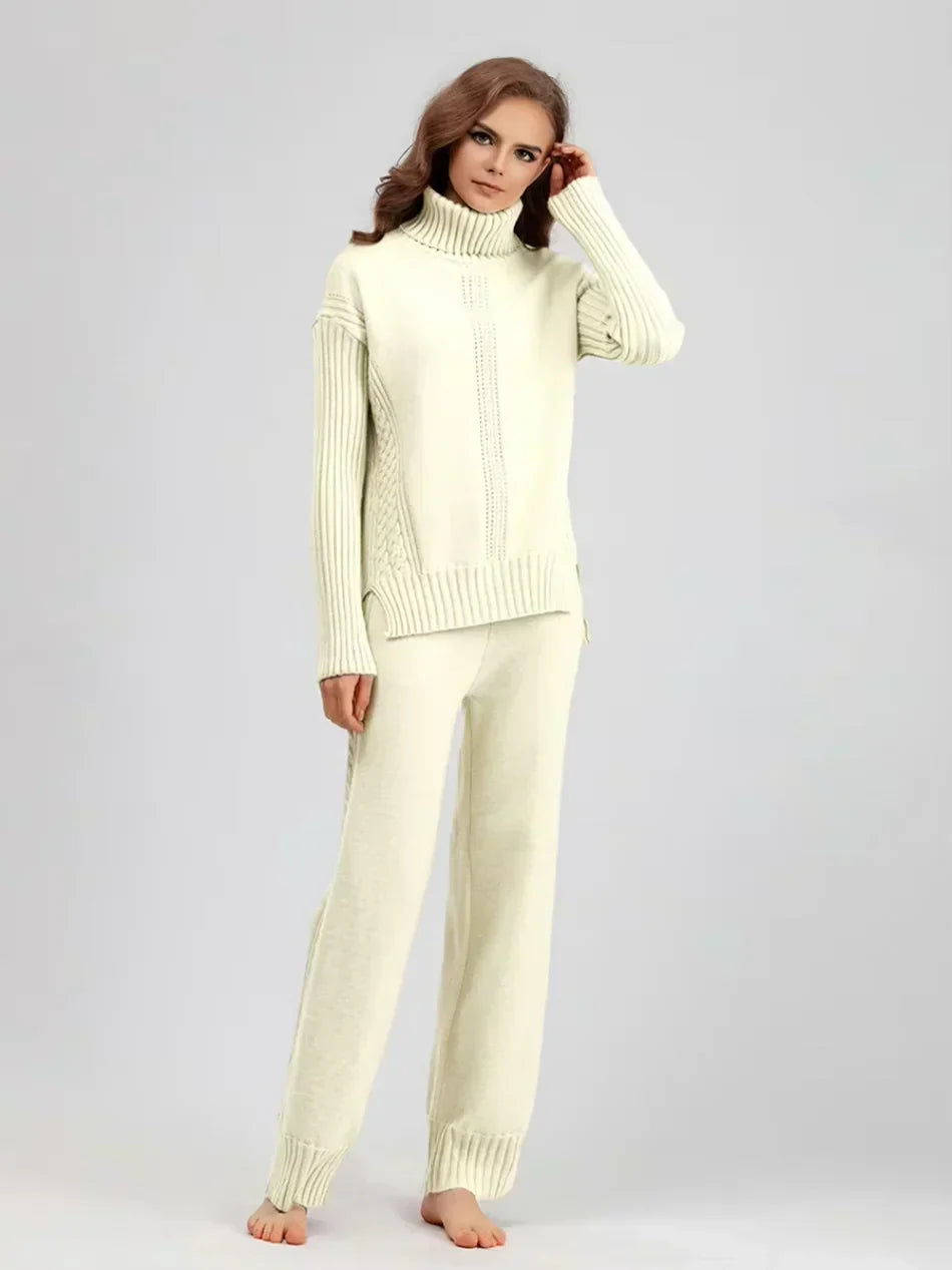 Sæt til kvinder med rullekravesweater og løse bukser - Chikt og behageligt