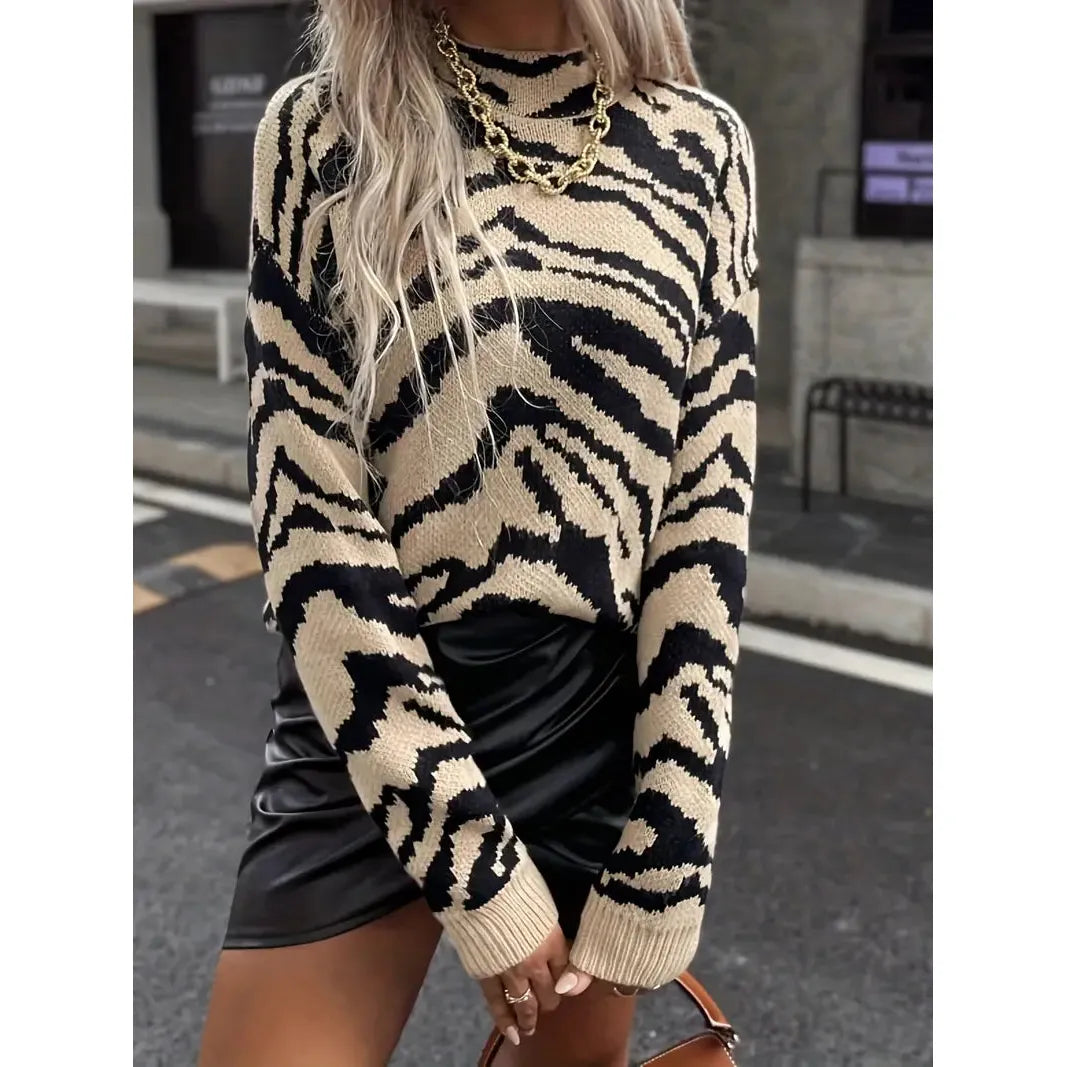 Women's zebra-print sweater - Soft and trendy