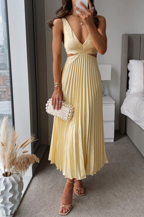 Robe Longue Satinée Femme Décolleté en V Plissé – Élégance Structurée