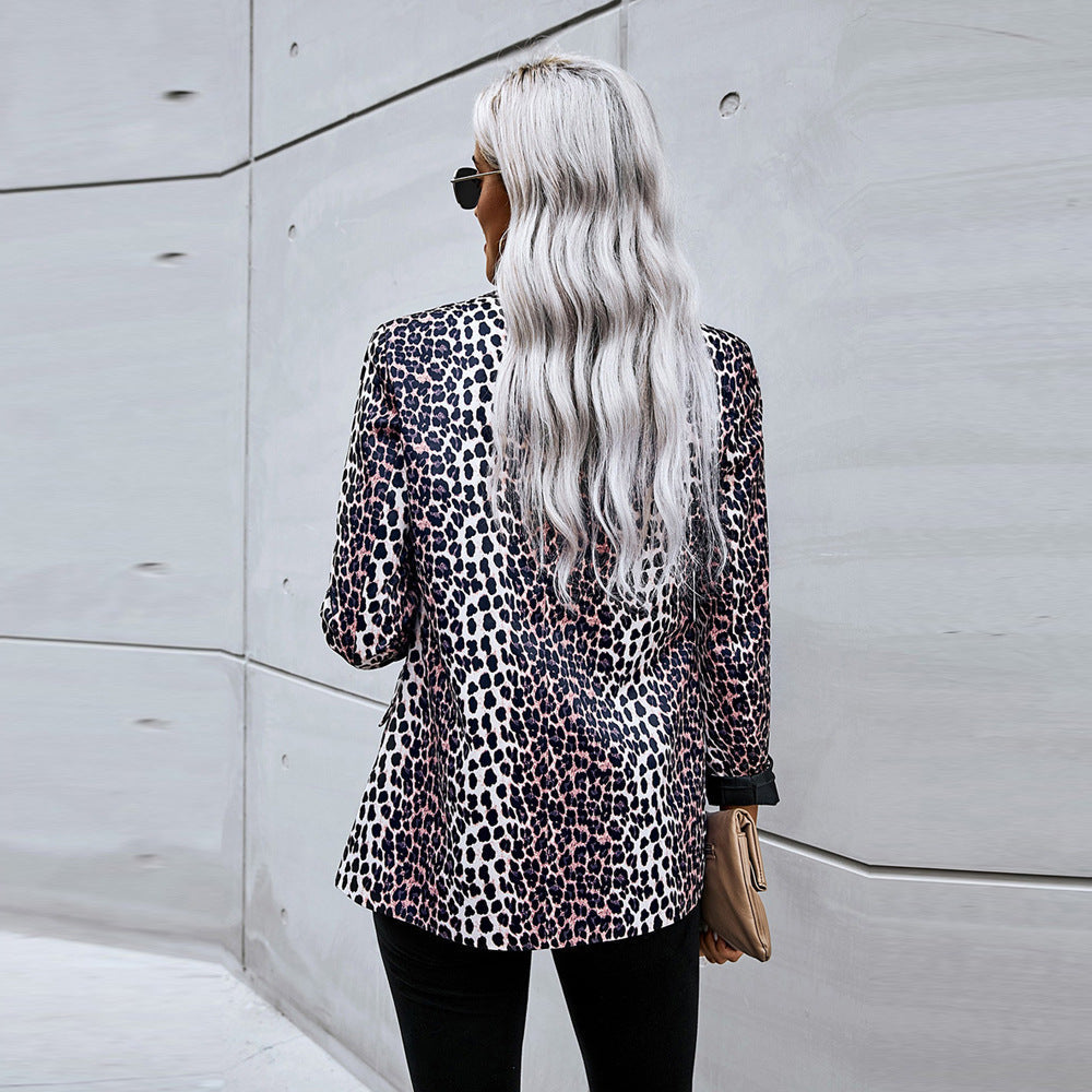 Blazer til kvinder med leopardprint – Trendy og markant