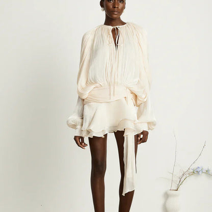 Robe Mini Rouge Élégante à Volants – Plissée avec Manches Fluides