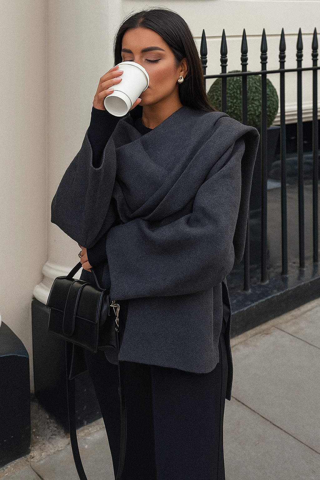 Cape Écharpe Élégante Femme – Manteau Asymétrique Oversize en Maille