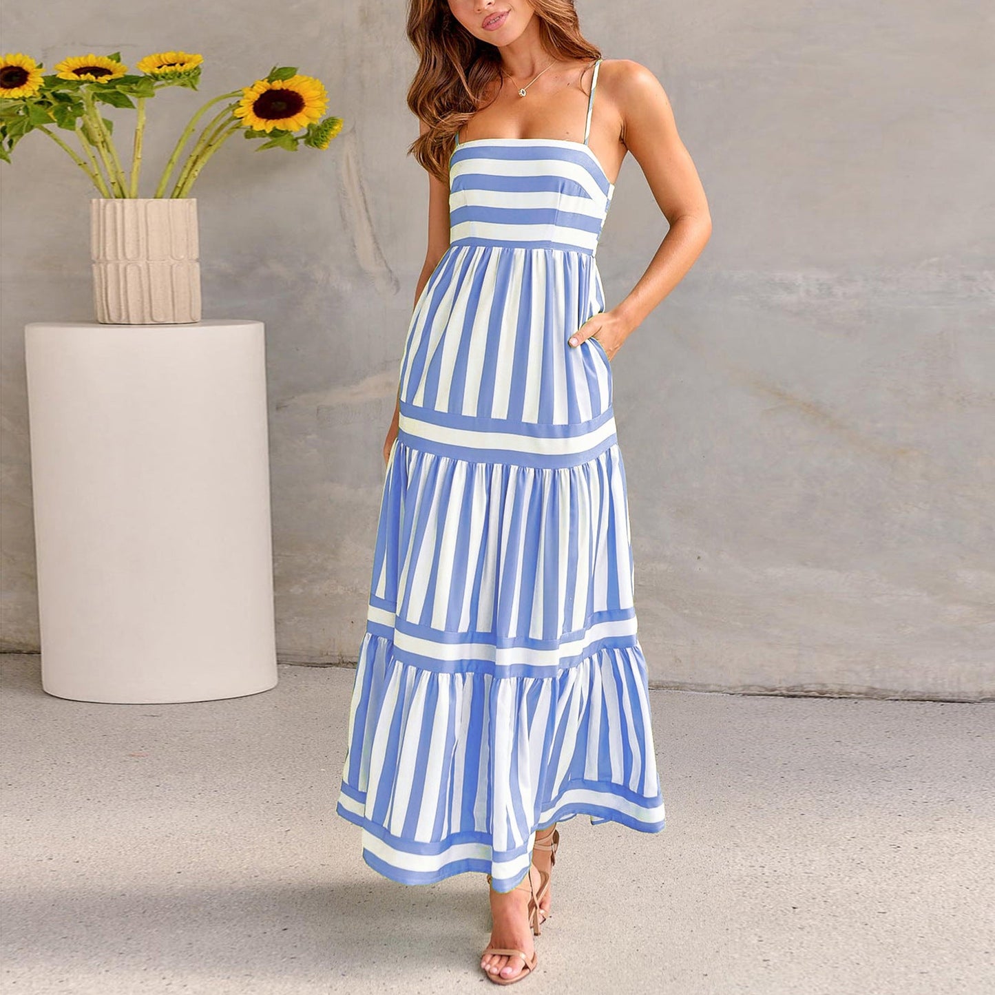 Robe longue d'été à rayures élégantes – Bretelles fines