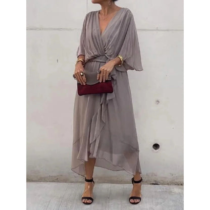 Robe femme élégante fluide col V en mousseline – Moderne, légère, polyvalente